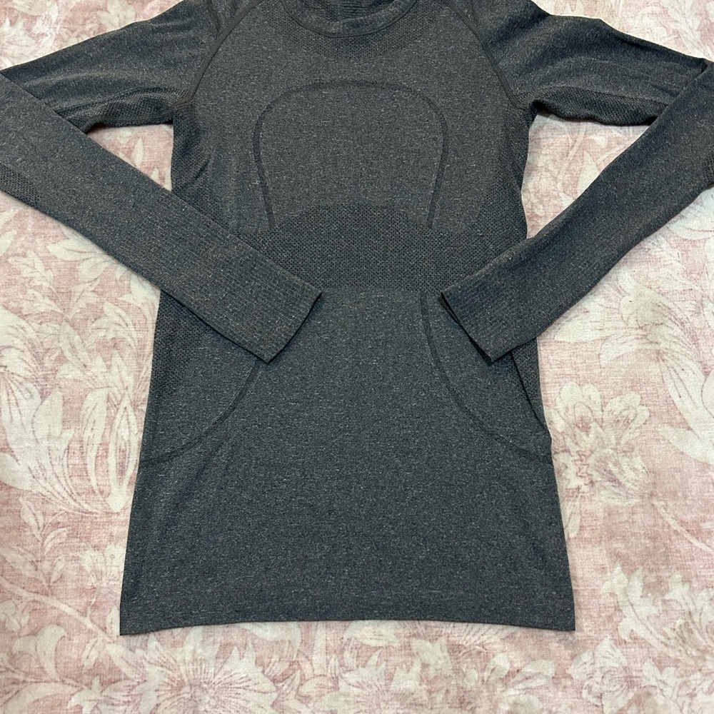 lululemon athletica Long Sleeve Top - Dark Gray